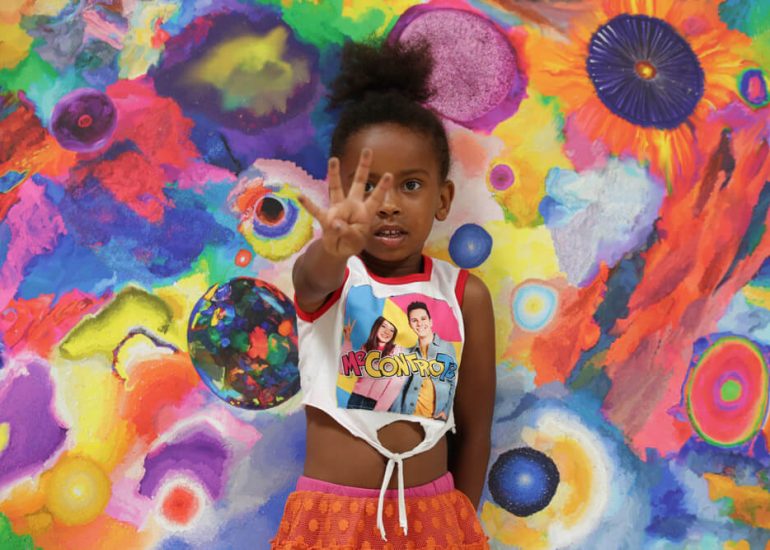 Giovani e bambini abitanti Metropoliz, comunità abitanti il MAAM. Ritratti personali e di contest - Giorgio Sacher Fotografo