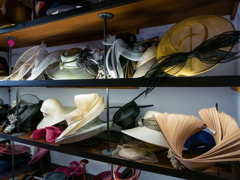 Fotografo profili aziende a Roma cappelli