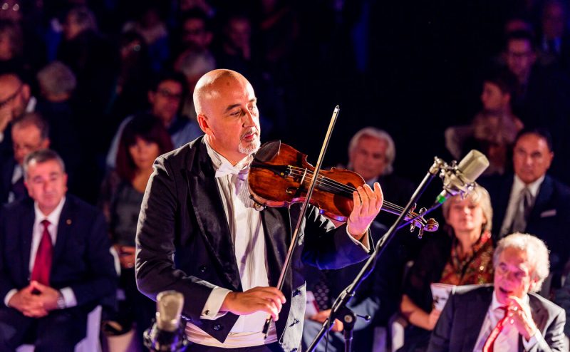 Fotografo per eventi violinista in concerto